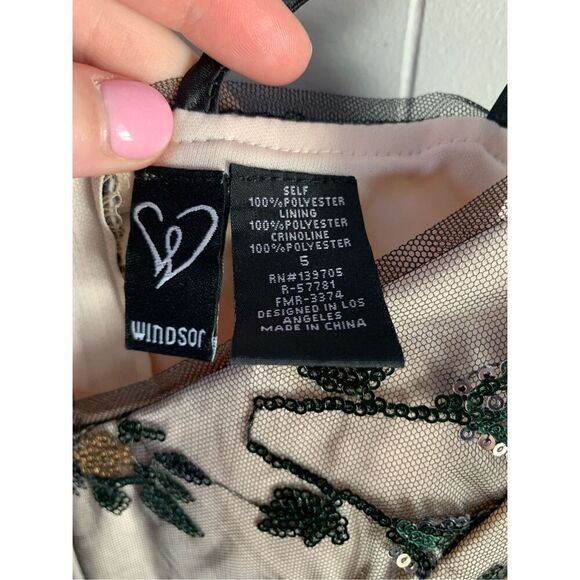 Windsor Juniors sequin dress Size 5 - Picture 4 of 4